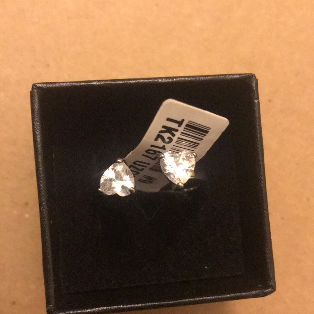 WOMENS STAINLESS STEEL 1.48 CT AAA+CUBIC ZIRCONIA DIAMOND HEART SIZE 9 RING &BOX